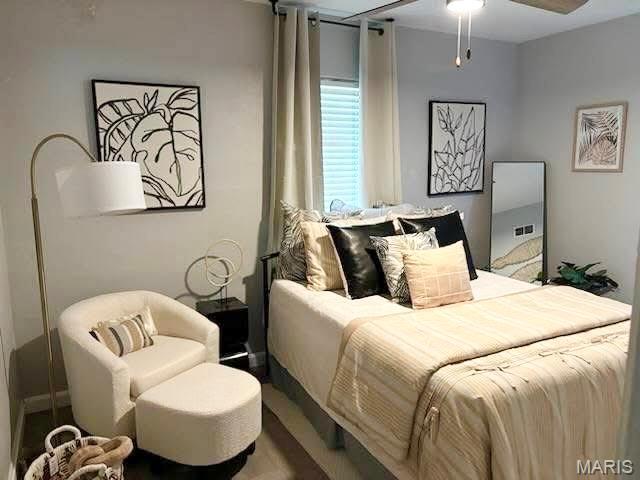 7008 Rohn Dr, Saint Louis, MO 63121 - view of bedroom