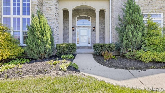 9108 Wiltshire Dr, Columbia, IL 62236 - entrance to property with stone siding