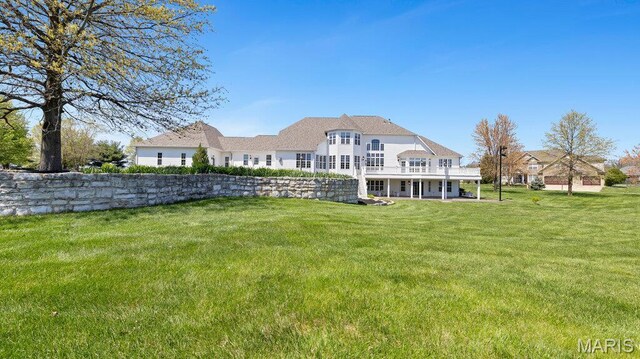 9108 Wiltshire Dr, Columbia, IL 62236 - back of property featuring a lawn