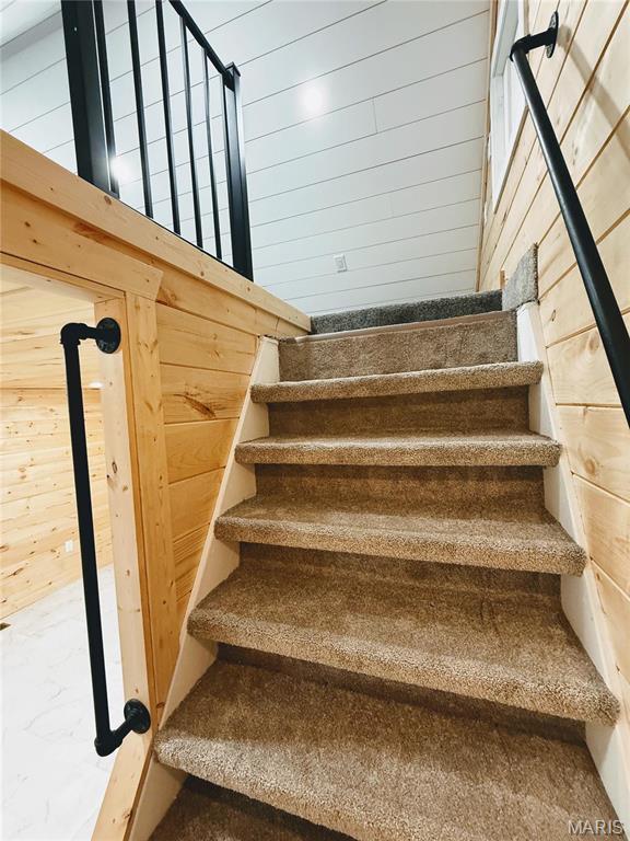 120 W Caldwell, La Plata, MO 63549 - stairs with wood walls