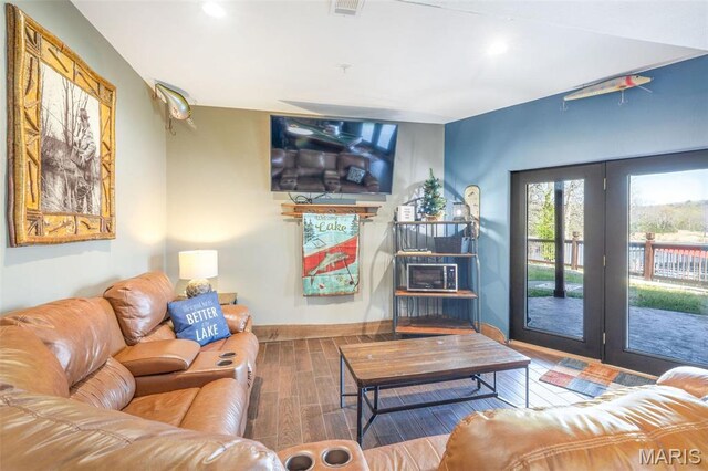 1318 Stormy Point Rd Unit 7, Branson, MO 65616 - living area featuring wood finished floors, recessed lighting, and baseboards