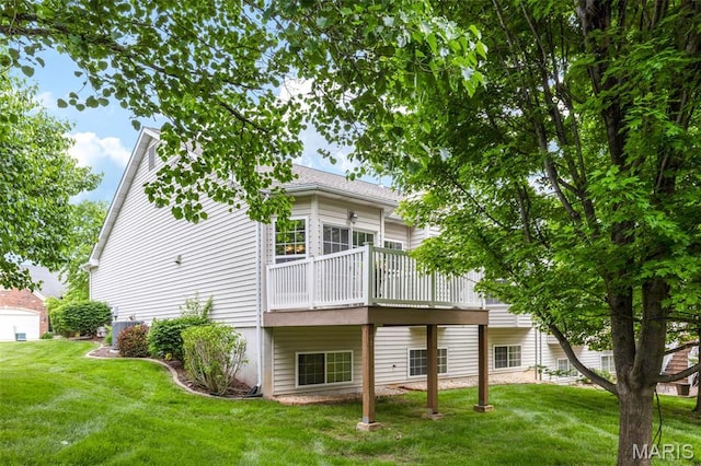 104 Eagle Cove Pl Unit 39B, Saint Charles, MO 63303 - back of property featuring a lawn and a deck
