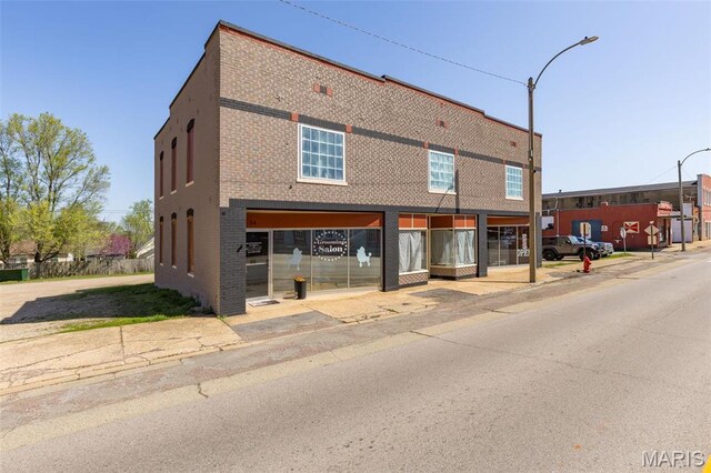 32 W School St, Bonne Terre, MO 63628 - view of building exterior