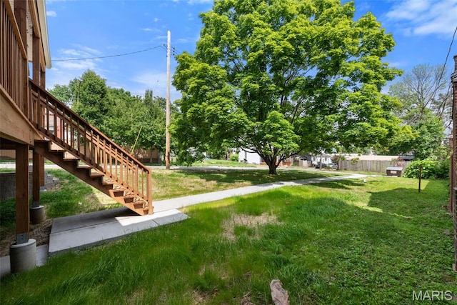 6800 Minnesota Ave, Saint Louis, MO 63111 - view of yard featuring stairs