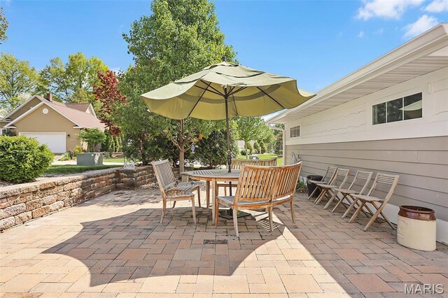 1420 Randle St, Edwardsville, IL 62025 - view of patio / terrace featuring outdoor dining space
