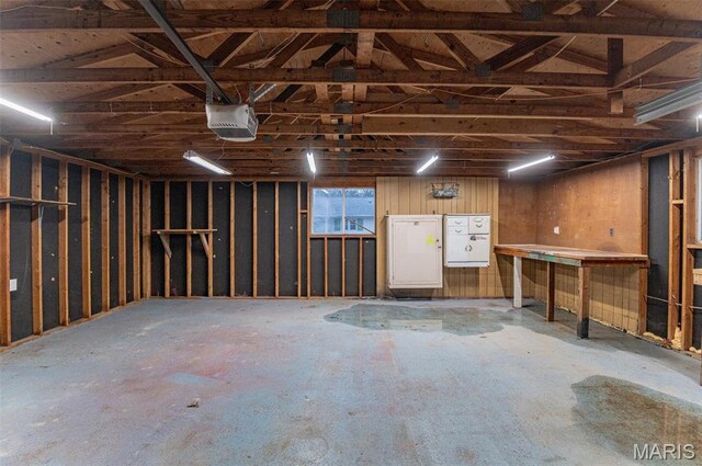 777 Squaw Rd, Cuba, MO 65453 - garage featuring a garage door opener