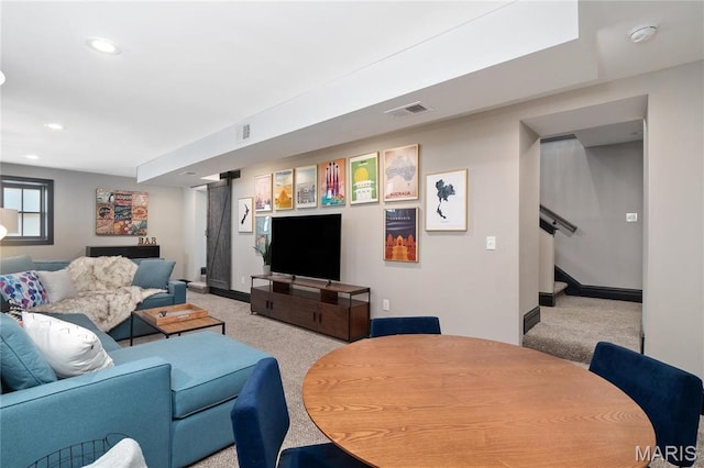living area with carpet, recessed lighting, and baseboards