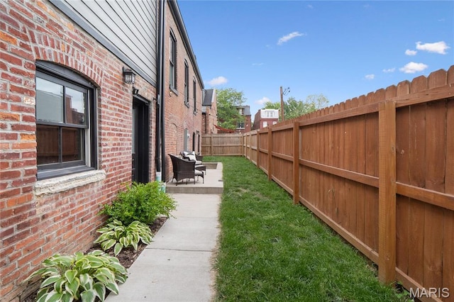 view of yard with a patio