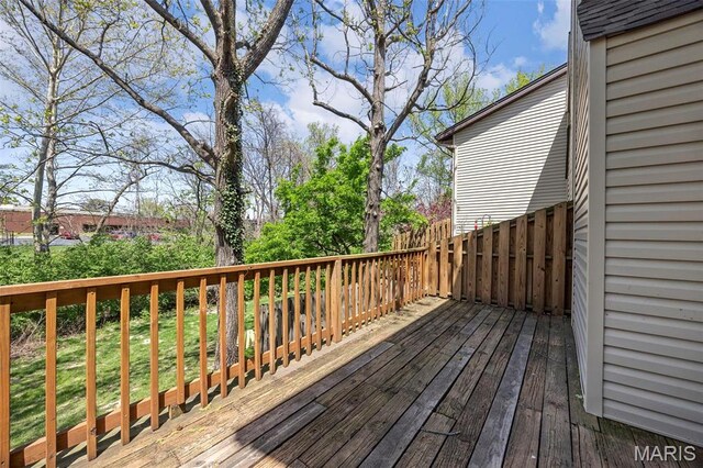 1747 Russet Valley Dr, Saint Louis, MO 63146 - view of deck