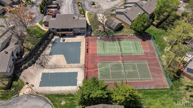 1747 Russet Valley Dr, Saint Louis, MO 63146 - drone / aerial view