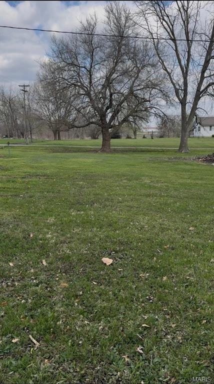 202 Congress St, La Belle, MO 63447