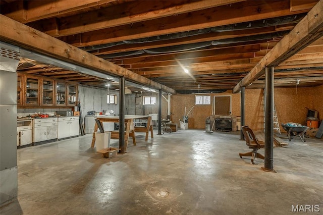 124 Wayne 527, Greenville, MO 63944 - basement featuring washer and dryer