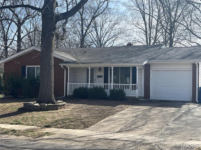 1804 Stanford Pl, Edwardsville, IL 62025 - photo 1
