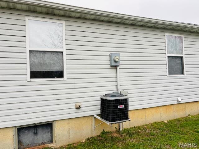 9 Mcleod St Unit A, Cuba, MO 65453 - exterior view of central AC unit