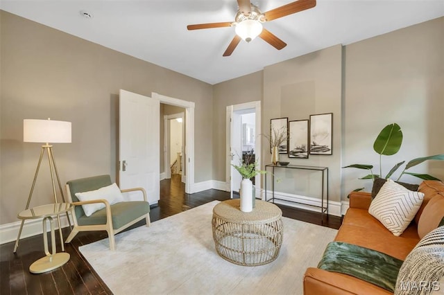 2811 Pennsylvania Ave, Saint Louis, MO 63118 - living area featuring baseboards, ceiling fan, and wood finished floors