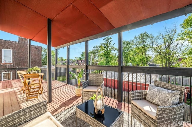 2811 Pennsylvania Ave, Saint Louis, MO 63118 - wooden terrace featuring outdoor dining space
