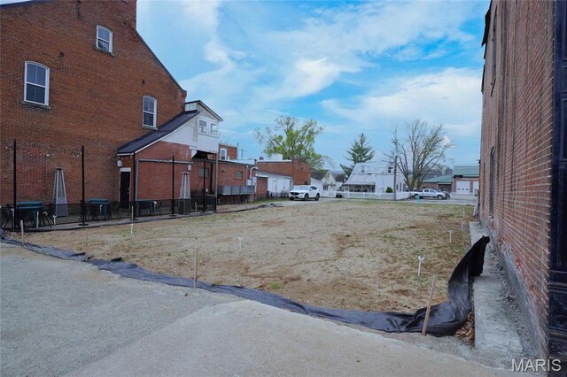 218 E 1st St, Hermann, MO 65041