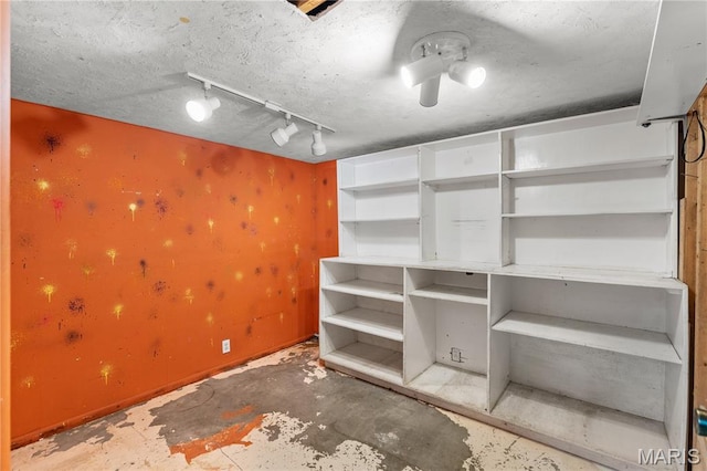 1630 Bobbinray Ave, Florissant, MO 63031 - below grade area featuring baseboards