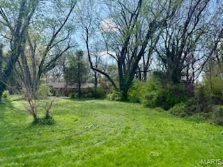 114 Ashland Ave, Fairview Heights, IL 62208
