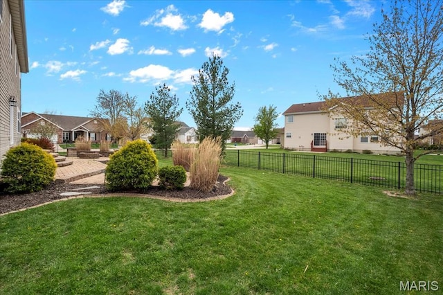 view of yard featuring a residential view