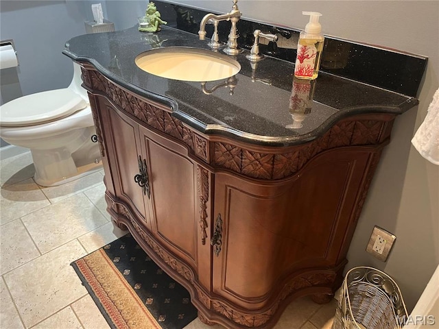 1843 Manor Hill Rd, Saint Louis, MO 63131 - bathroom with vanity and toilet