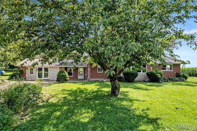 9506 B Rd, Valmeyer, IL 62295 - view of front of house featuring a front yard and brick siding