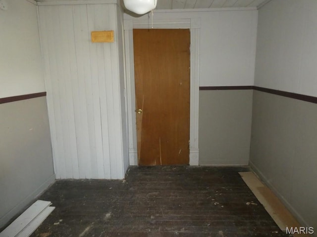 309 Talmadge St, Witt, IL 62094 - empty room featuring baseboards