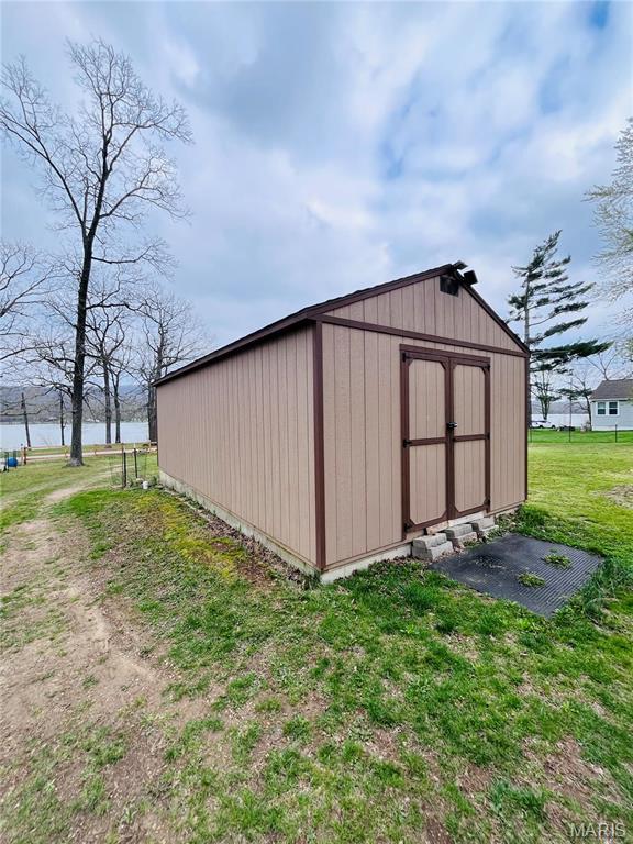 1185 W Lakeshore Dr, Bismarck, MO 63624