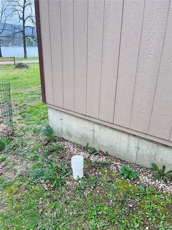 1185 W Lakeshore Dr, Bismarck, MO 63624