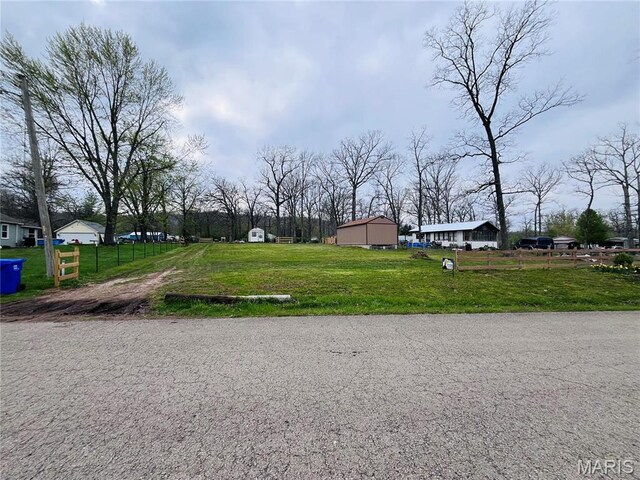 1185 W Lakeshore Dr, Bismarck, MO 63624