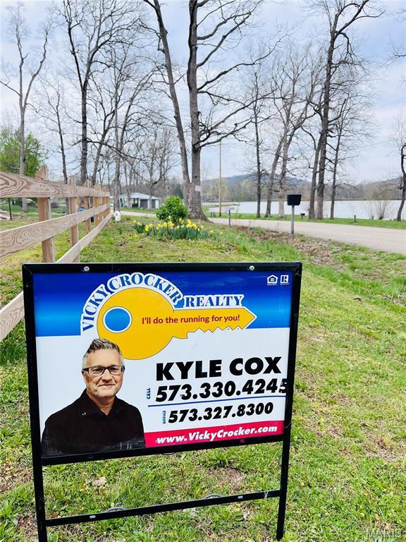 1185 W Lakeshore Dr, Bismarck, MO 63624
