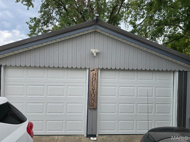 111 SE St, Wellsville, MO 63384 - view of garage