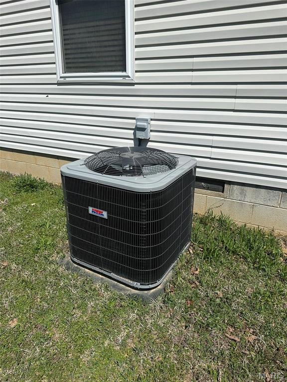 142 Oregon Ln, Kimberling City, MO 65686 - exterior view of central AC and crawl space