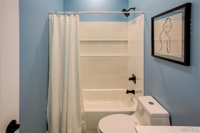 731 Dugger St, Bethalto, IL 62010 - bathroom featuring toilet and shower / bath combo