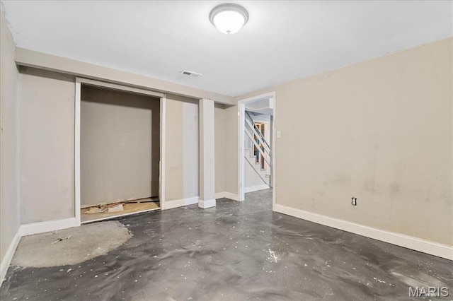 4321 E Fairfax Ct, Saint Louis, MO 63113 - finished basement featuring baseboards