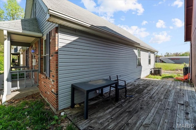 4321 E Fairfax Ct, Saint Louis, MO 63113 - deck featuring cooling unit