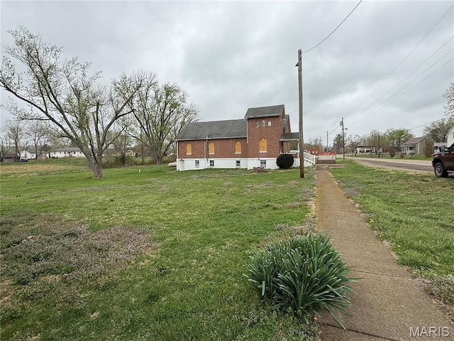 5920 County Rd 20, Belleview, MO 63623 - view of grassy yard