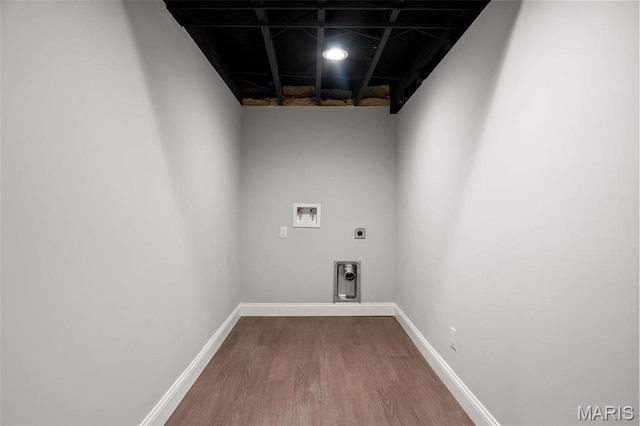 362 Hibler Ct, Saint Louis, MO 63141 - laundry area featuring washer hookup, wood finished floors, hookup for an electric dryer, and baseboards