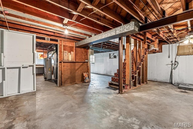 8907 Spur Ln, Saint Louis, MO 63121 - basement with water heater