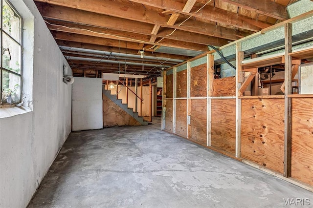 8907 Spur Ln, Saint Louis, MO 63121 - below grade area featuring stairway