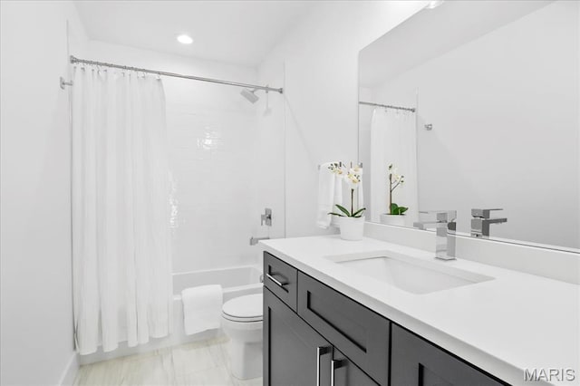 636 Schultz Ct, Foristell, MO 63348 - full bathroom featuring vanity, shower / tub combo, toilet, and recessed lighting