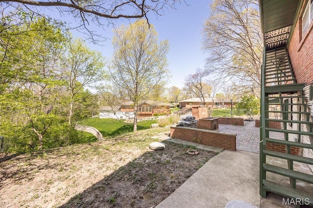 10 Hill Dr, Fairview Heights, IL 62208 - view of yard featuring a patio