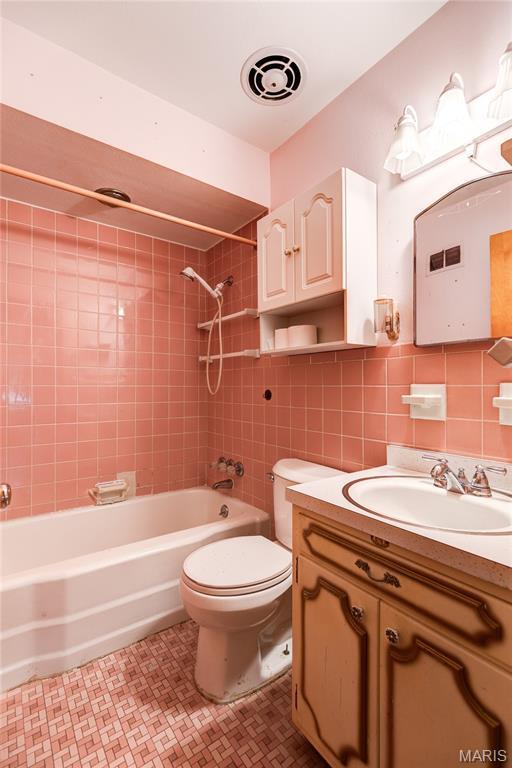 685 S Lafayette St, Florissant, MO 63031 - photo 15