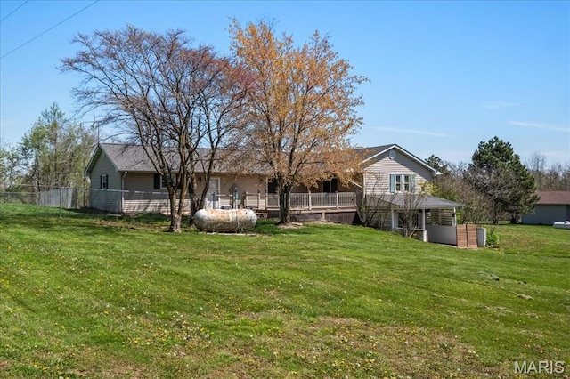 6639 Gladel Dr, Waterloo, IL 62298 - view of yard featuring a deck