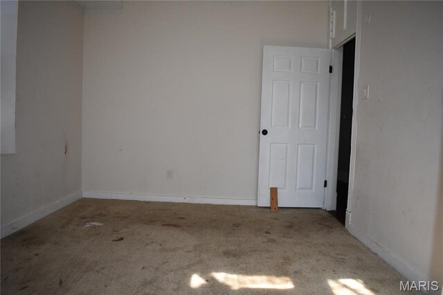 2912 Indiana Ave, Saint Louis, MO 63118 - carpeted spare room with baseboards