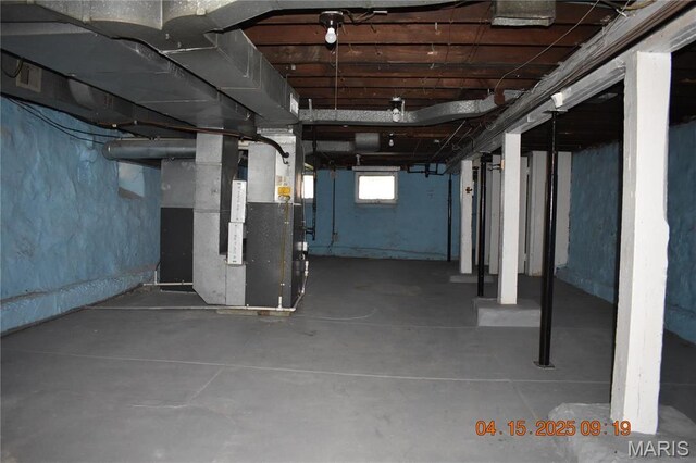 2912 Indiana Ave, Saint Louis, MO 63118 - below grade area with heating unit