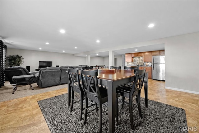 515 Country Chase Dr, Lake St Louis, MO 63367 - dining space featuring recessed lighting and baseboards