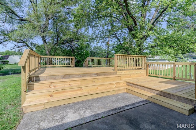 20 Cedar Park Dr, Florissant, MO 63031
