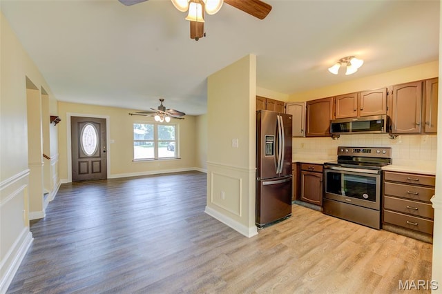 20 Cedar Park Dr, Florissant, MO 63031