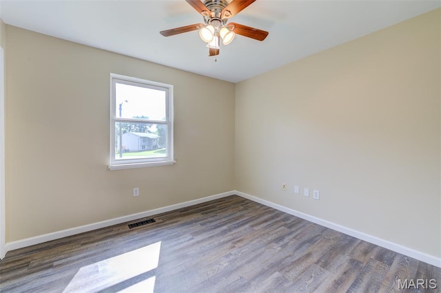20 Cedar Park Dr, Florissant, MO 63031